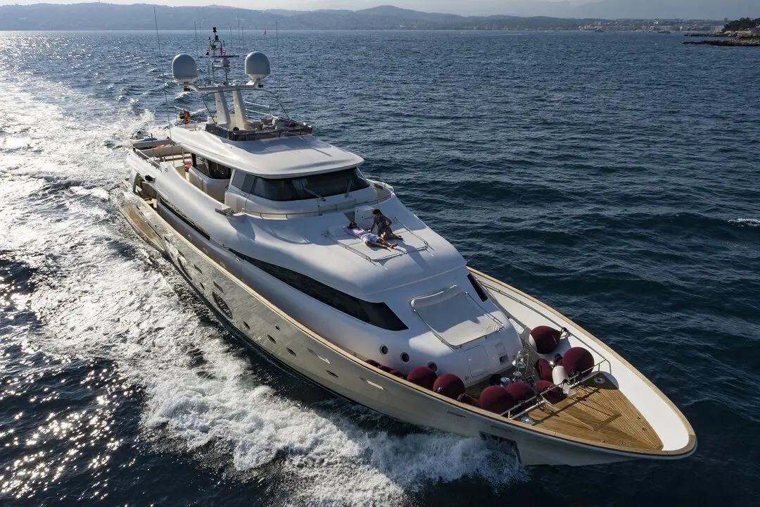 Navetta 33